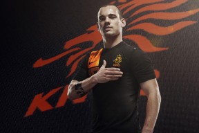 开云体育登陆入口-国足后防失误成因结构分解图谱，国足后场神奇操作